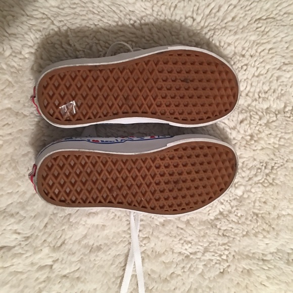 Vans - Picture 6 of 7